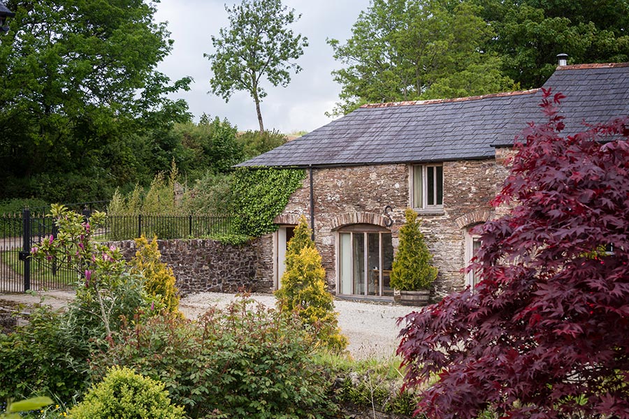 7 English Cottages to Rent this Summer