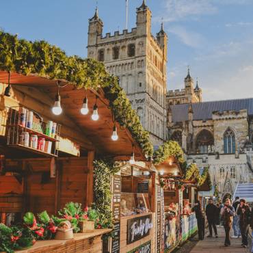 Festive Retreat Near Devon’s Best Christmas Markets